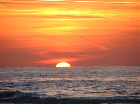 Sunset Ocean Free Stock Photo Sun Setting Over The Ocean 17836