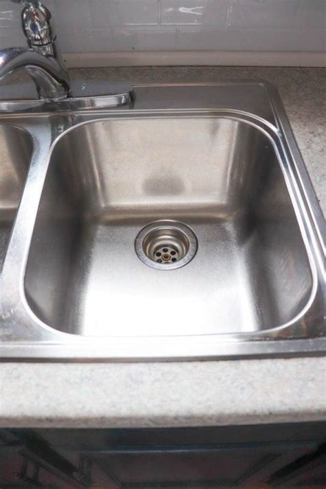 With all those demands made on it, the sink was looking like it could use some love. How to Deep Clean a Stainless Steel Sink - DIY Passion ...