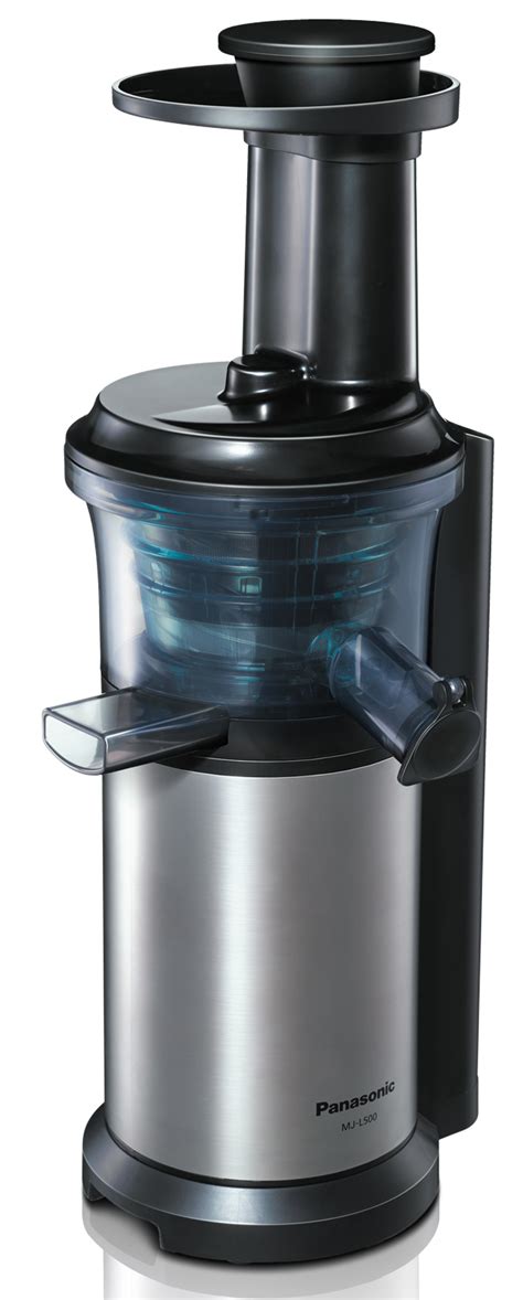Panasonic slow juicer with its low speed grinding system that rotates the blades at 45 rpm it can produce high nutrient juice since nutrients are not lost to friction heat. Panasonic Entsafter Slow Juicer MJ-L500 für hartes Obst ...