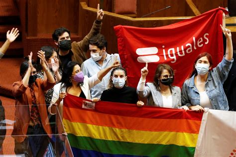 An Exceptional Day Chilean Couple Can Finally Get Married After Same Sex Approval