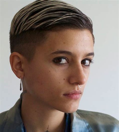 60 Aesthetic And Edgy Lesbian Haircuts For 2024