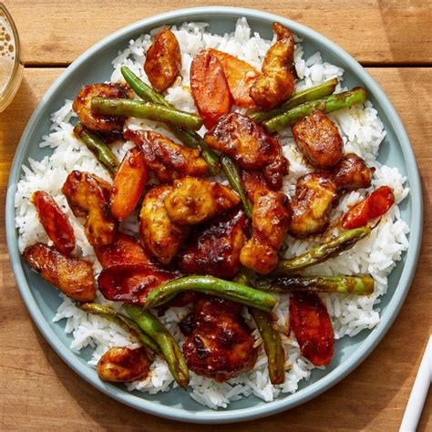 Recipe Spicy Chicken Stir Fry With Carrots And Green Beans Blue Apron