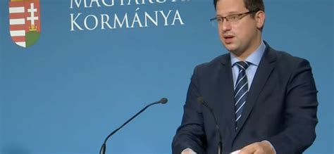 Fél egy előtt nem sokkal véget ért a csütörtöki kormányinfó. Érettségi-felvételi: Kormányinfó: a semminél a diploma ...