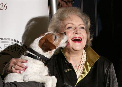 Inside Betty Whites Love For Animals E News Uk Mind Life Tv