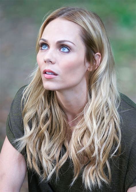 Smallville Ontario Toronto Blonde Actresses Laura Vandervoort Elsa