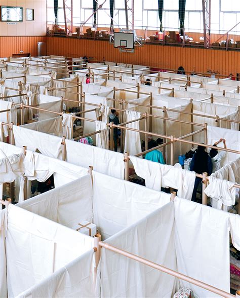 Paper Partition System Fukushima Shigeru Ban Arquitectura Viva