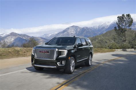 2022 Gmc Yukon Vs Cadillac Escalade Chevrolet Tahoe Ford Expedition