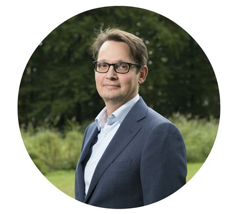 Read more about their organization and their. Hoe ASN Bank en War Child kinderen in oorlog helpen - ASN Bank