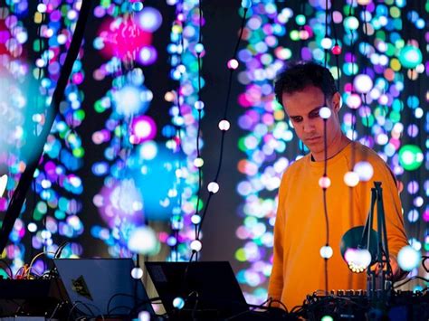 Four Tet To Bring Mind Blowing Live Set To North America Edm Identity
