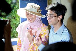 Semak profil dan biodata nurul izzah anwar terkini. Suami enggan ceraikan Nurul Izzah kerana masih ...