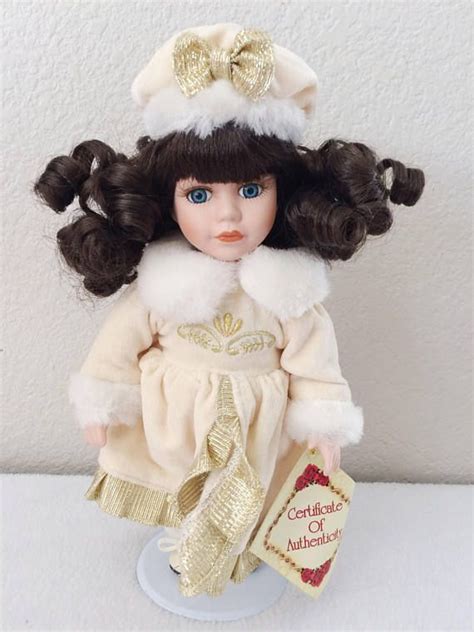 Vintage 9 Dark Brown Hair Blue Eyes Dandee Collectors Etsy Vintage Dolls Collector Dolls