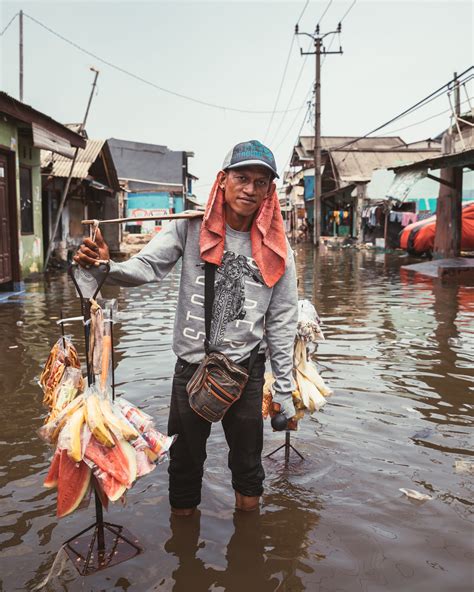 Flooded Slums Alex Whelan Photography
