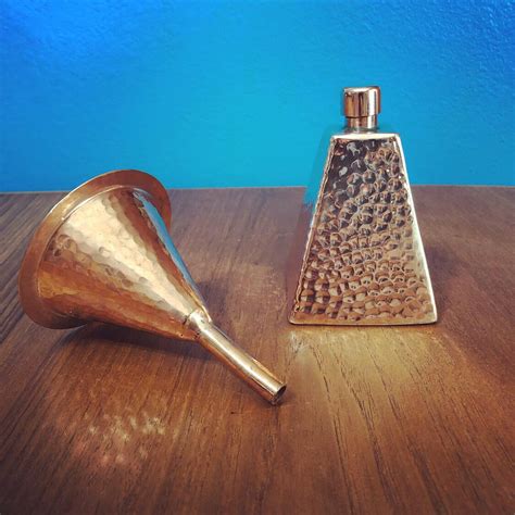 Handcrafted Hammered Copper 85oz 250ml Flask