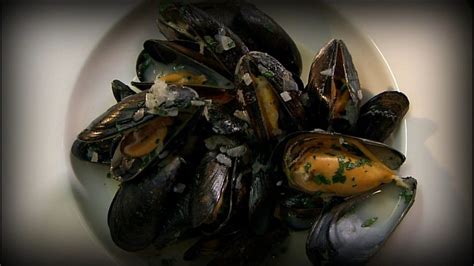 In this programme raymond focuses on chocolate, creating four mouthwatering recipes: BBC Two - Raymond Blanc's Kitchen Secrets, Shellfish Trailer
