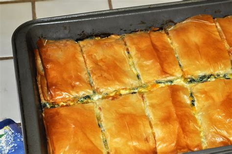 .yummly | filo dough pastry with sweet egg cream and cinnamon, mini quiches in filo dough enter custom recipes and notes of your own. Mi Querida Cocina: Spinach Phyllo Pie