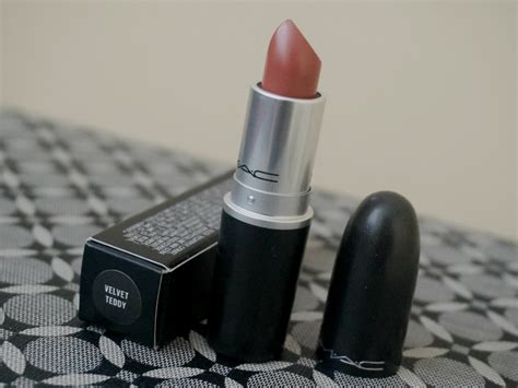 Mac Matte Lipstick In Velvet Teddy Review Photos And Swatches Jello