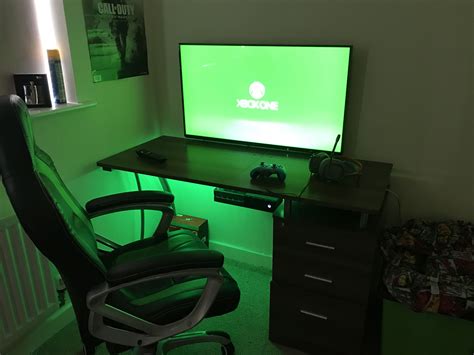 New Xbox One X Setup With 4k Tv Gaming Desk Setup Gaming Room Setup