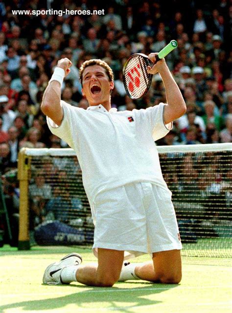 Wimbledon is the latest major summer sporting event to be called off, with euro 2020. Wimbledon 96 Streaker