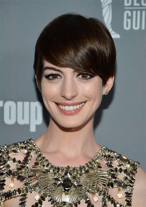 Anne Hathaway Short Cut With Bangs Short Hairstyles Lookbook