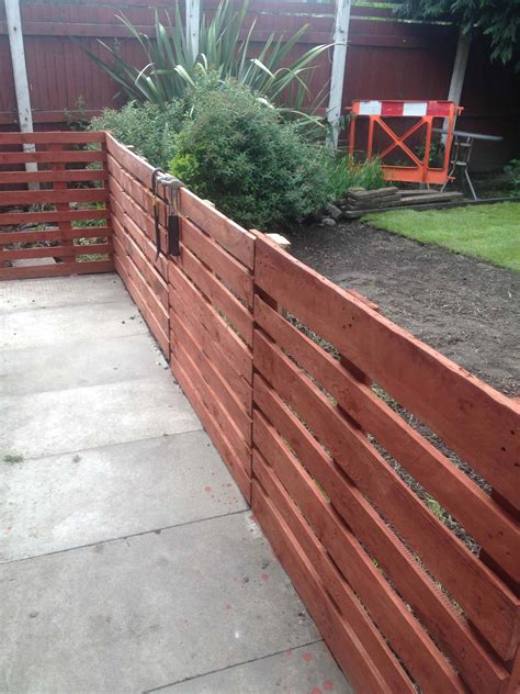 Free delivery and returns on ebay plus items for plus members. Easy Pallet Fence Patio Surround • 1001 Pallets