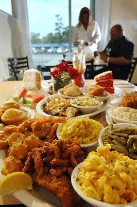 Sure, southern foods aren't necessarily a traditional part of christmas dinner. Soul FOOD | Southern recipes soul food, Soul food, Food