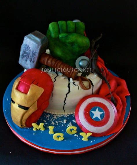 The design will be done in colors shown. A Birthday cake for a 5 years old boy who know's all The ...