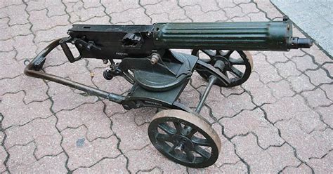 The Worlds First Automatic Machine Gun