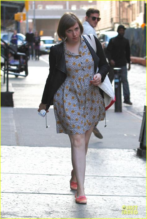 Lena Dunham Meets Up With Taylor Swift At Her Nyc Apartment Photo 3092452 Photos Just