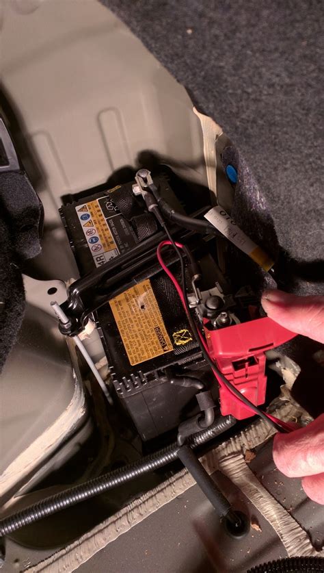 Good evening everyone my name is mike i have 2011 lexus ct 200 h. RC BLog: Pretorian 435: DC Power from my 2012 Lexus CT200h Hybrid 12V Battery