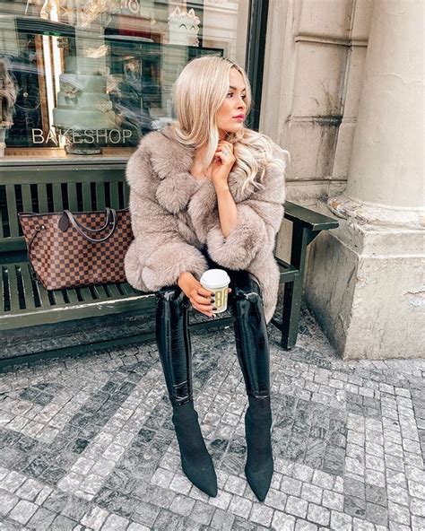 Denisa K Sur Instagram Happy Sunday 🐻 Autumncoffeetimesundaymood