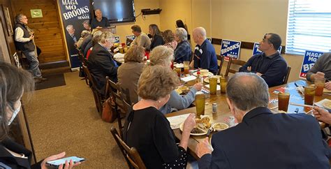 Mo Brooks Campaigns At Pell City Steakhouse I Am The Only Conservative