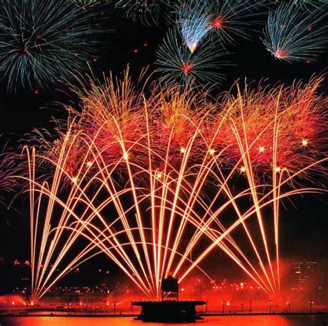 Awesome Fireworks From Around The World 53 Pics