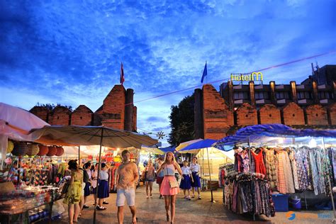 Thapae Walking Street Chiang Mai Travel Information 2024