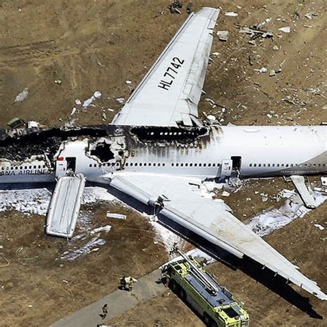 Asiana Airlines Fined For Not Helping San Francisco Crash Victims Families South China