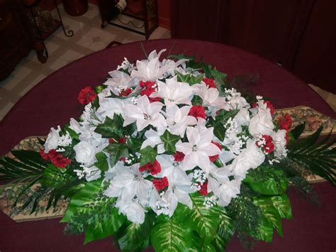 So, if the service starts at 2 pm make sure the florist if you are a member of the immediate family, you may also choose to save your funeral flowers for placing on top of the grave. Funerals are expensive and when my aunt passed we didn't ...