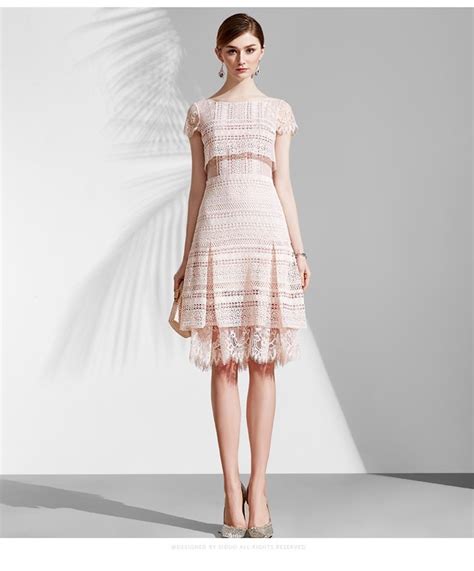 50 Stylish Dresses to Wear to a Spring Wedding 2020 - Plus ...