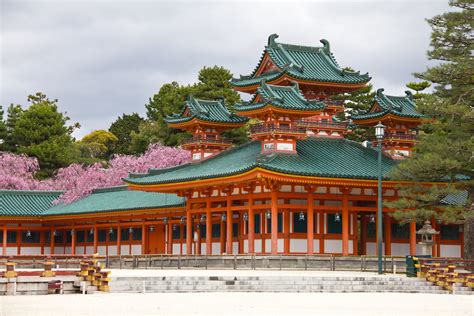 Here's a blog post about this tool. Heian Shrine | This is the brightly colored Castle in the co… | Flickr