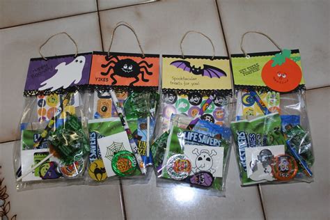 Cute Treat Bag Ideas Halloween Treat Bags Treat Bags Halloween Treats