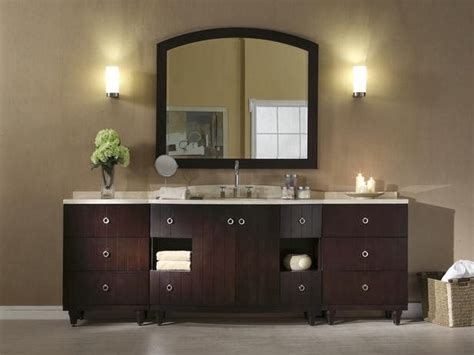 Casa indonesia memberikan 8 inspirasi desain kamar mandi sederhana namun tetap terlihat elegan. Desain Pencahayaan Kamar Mandi Mewah Glamor dan Elegan ...
