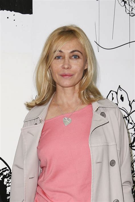 Emmanuelle béart (born 14 august 1963) is a french film actress, who has appeared in over 60 film and television productions since 1972. Emmanuelle Beart - Paul & Joe Fashion Show in Paris - Autumn Winter 2016