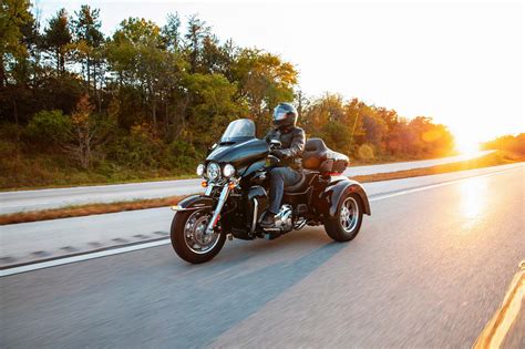 2021 Harley-Davidson Tri Glide Ultra Guide • Total Motorcycle