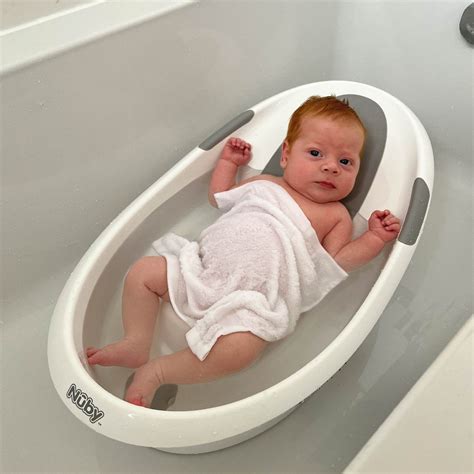 Newborn Baby Bath Bath Time And Baby Healthcare Nuby Uk