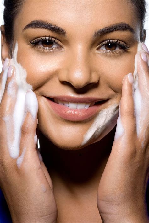 10 Skincare Mistakes That Are Making Your Acne Worse Clear Skin Tips