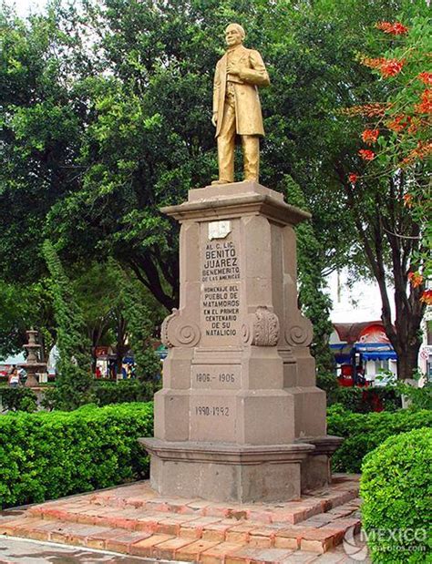 Monumentos Portal Benito Juárez