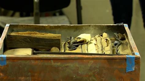 Video Inside The Second 1887 Virginia Time Capsule Abc News