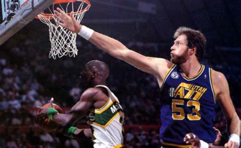 Despite his height, as a youth he was more interested in. Mark Eaton, de mecánico a mejor taponador de la NBA ...