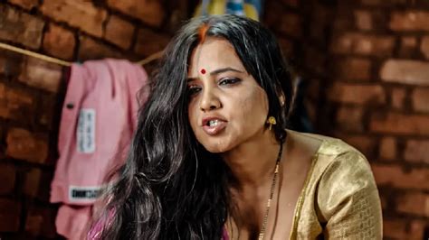 Priya Gamre 18 Scenes In Shahad Ullu Web Series Watch Video Alone Home Lykke