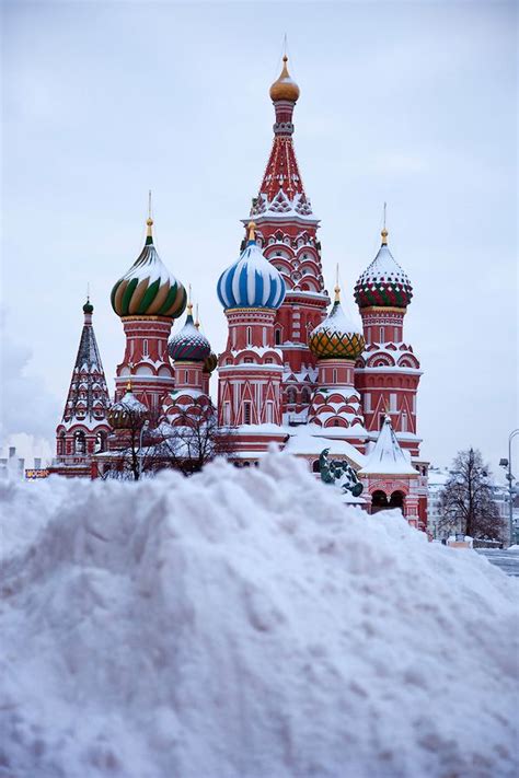 Heavy Snowfall In Moscow Russia By Jeremy Nicholl 2010 Moscow