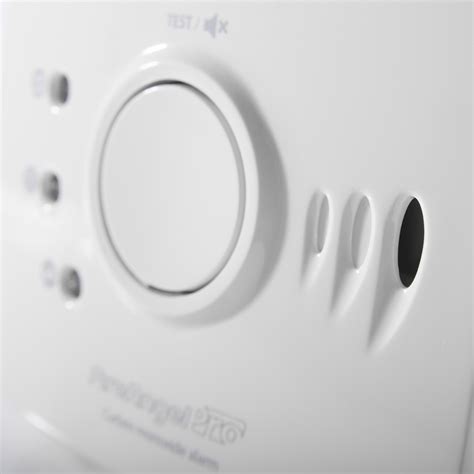 Carbon monoxide is a tasteless and odorless gas so it cannot be detected by sight or smell. 10 Year Longlife Battery Radio-Interlinked Carbon Monoxide ...