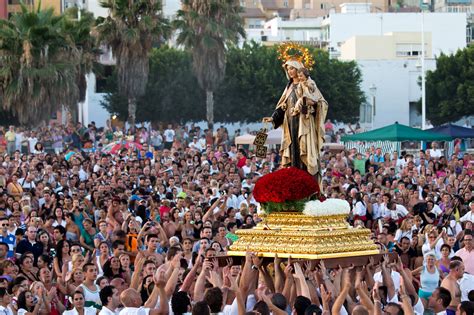 wichtigsten spanischen Traditionen Bräuche Feste